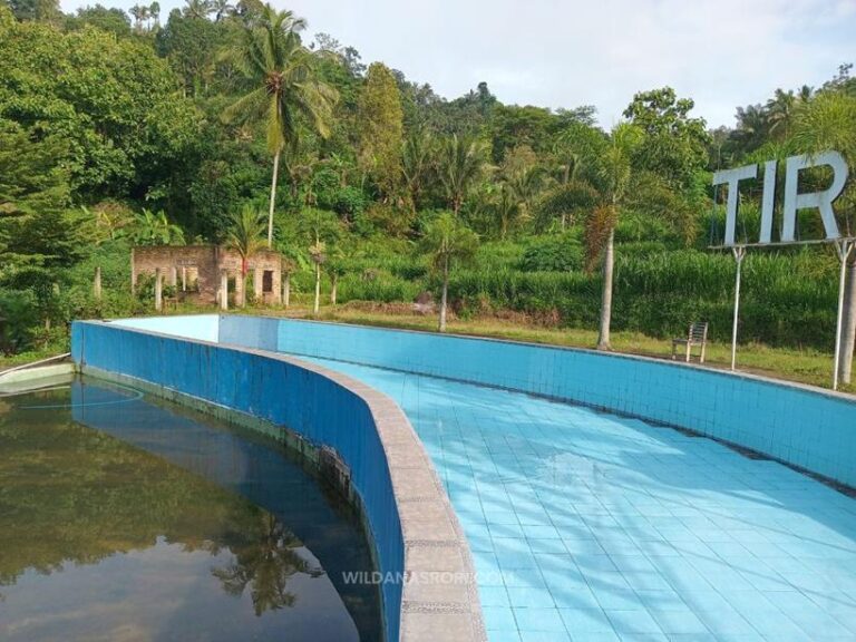 Kolam Renang Air Dingin