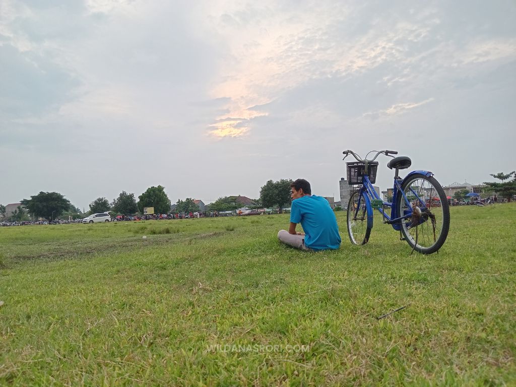 Sunset Lapangan Kampung Inggris