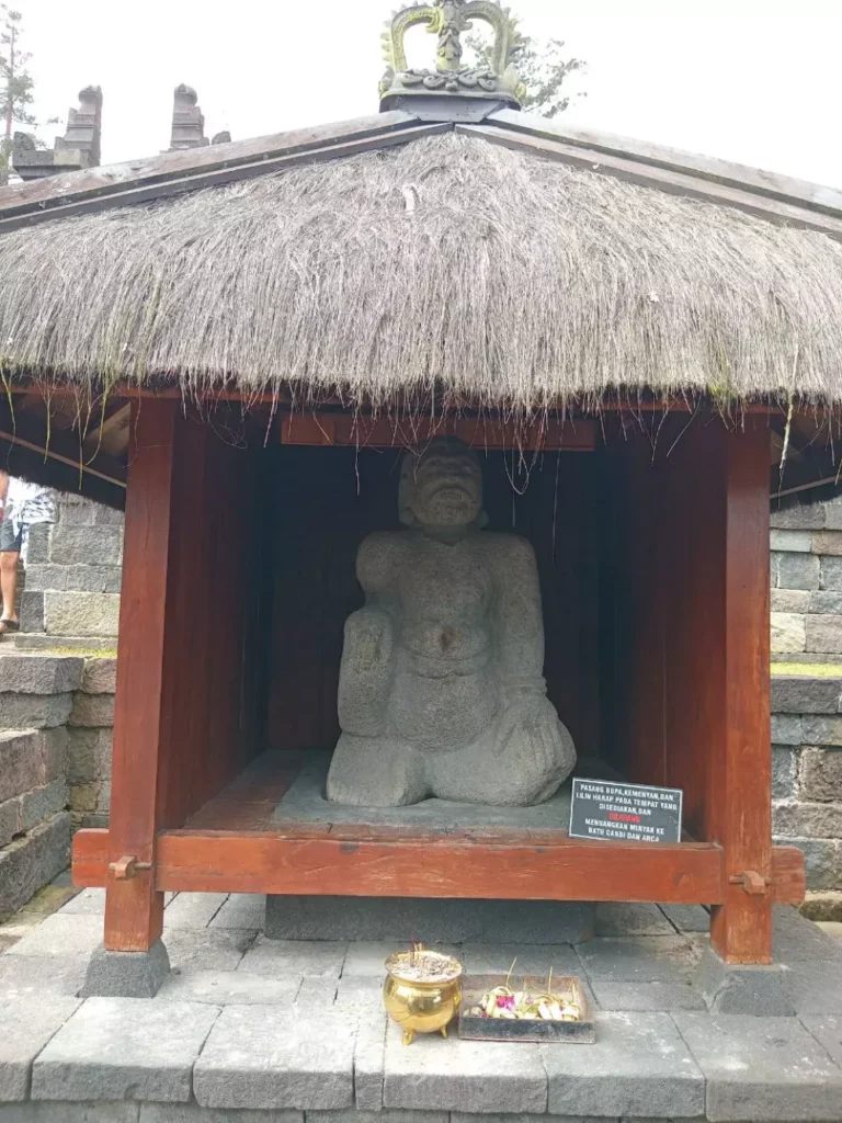 photo_6087019465590639529_y