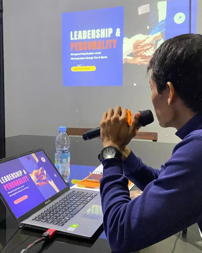 1-Leadership dan Personality