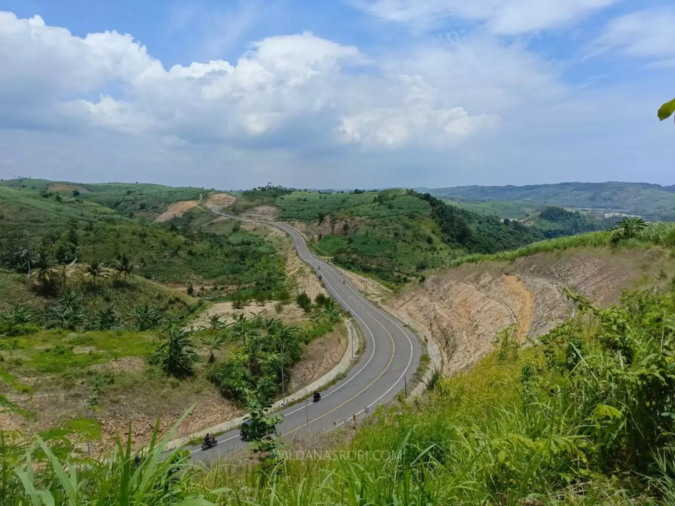 Solo Riding di Jalur Lintas Selatan untuk Menaklukkan Pikiran Sendiri