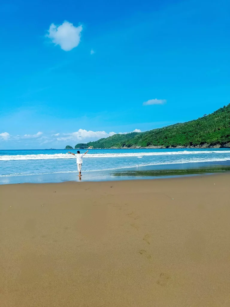 Gallery Pantai Kebo 11