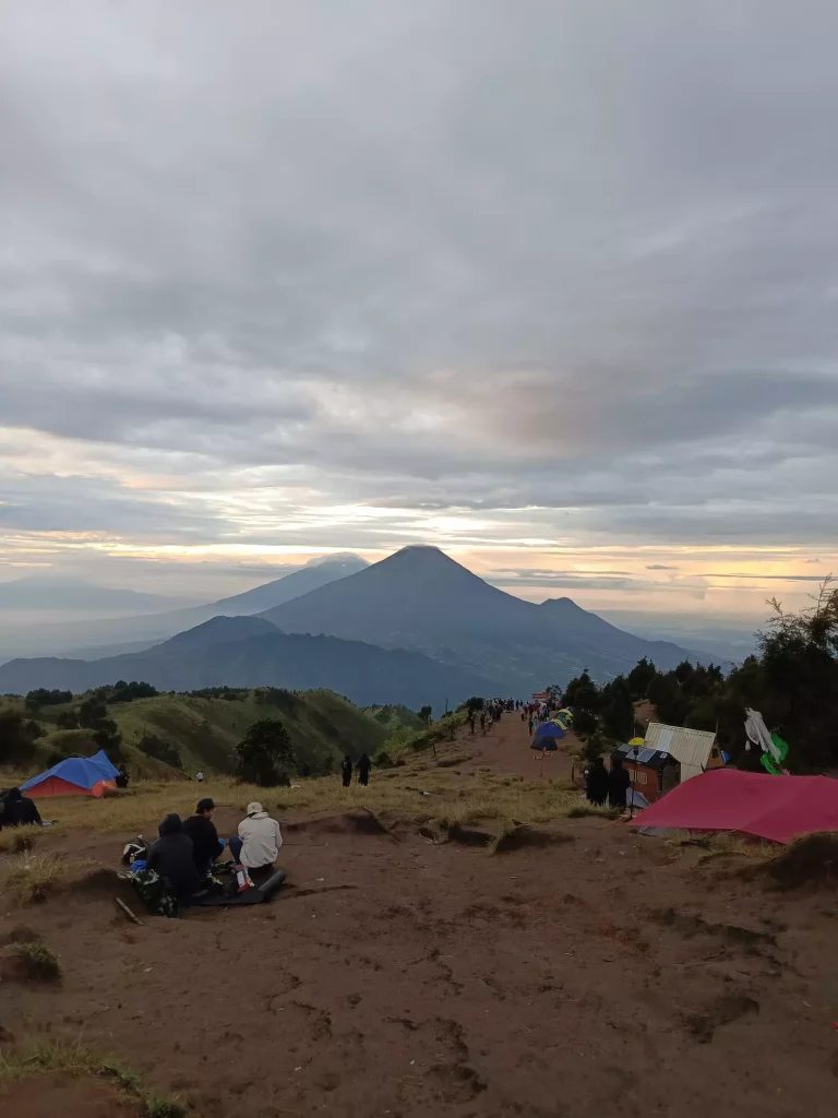 Sunrise Gunung Prau 5